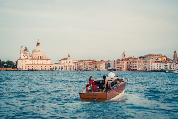 Miss Elisa Venice - VIP Transfer